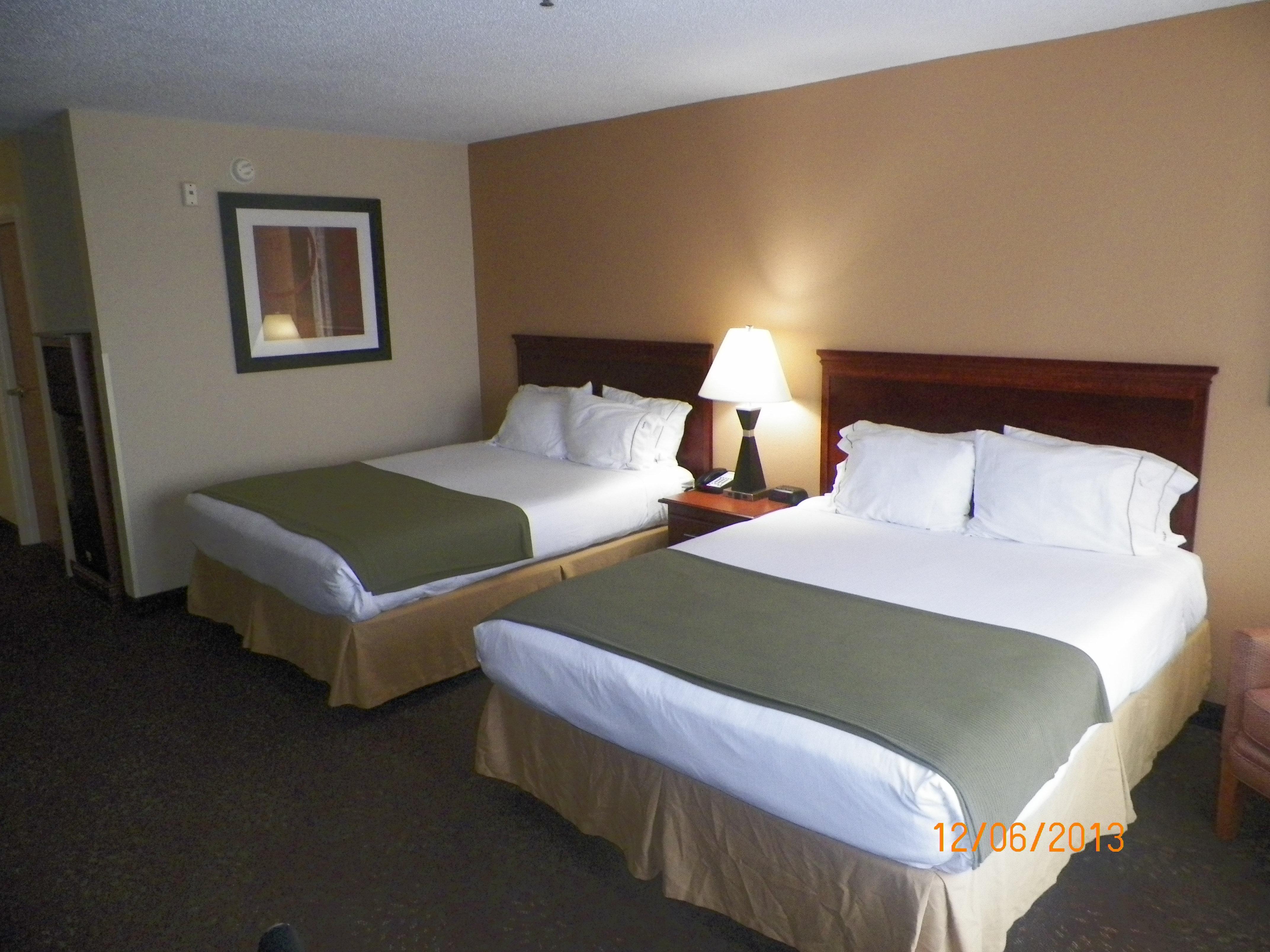 Holiday Inn Express Hotel & Suites Forest By Ihg Экстерьер фото