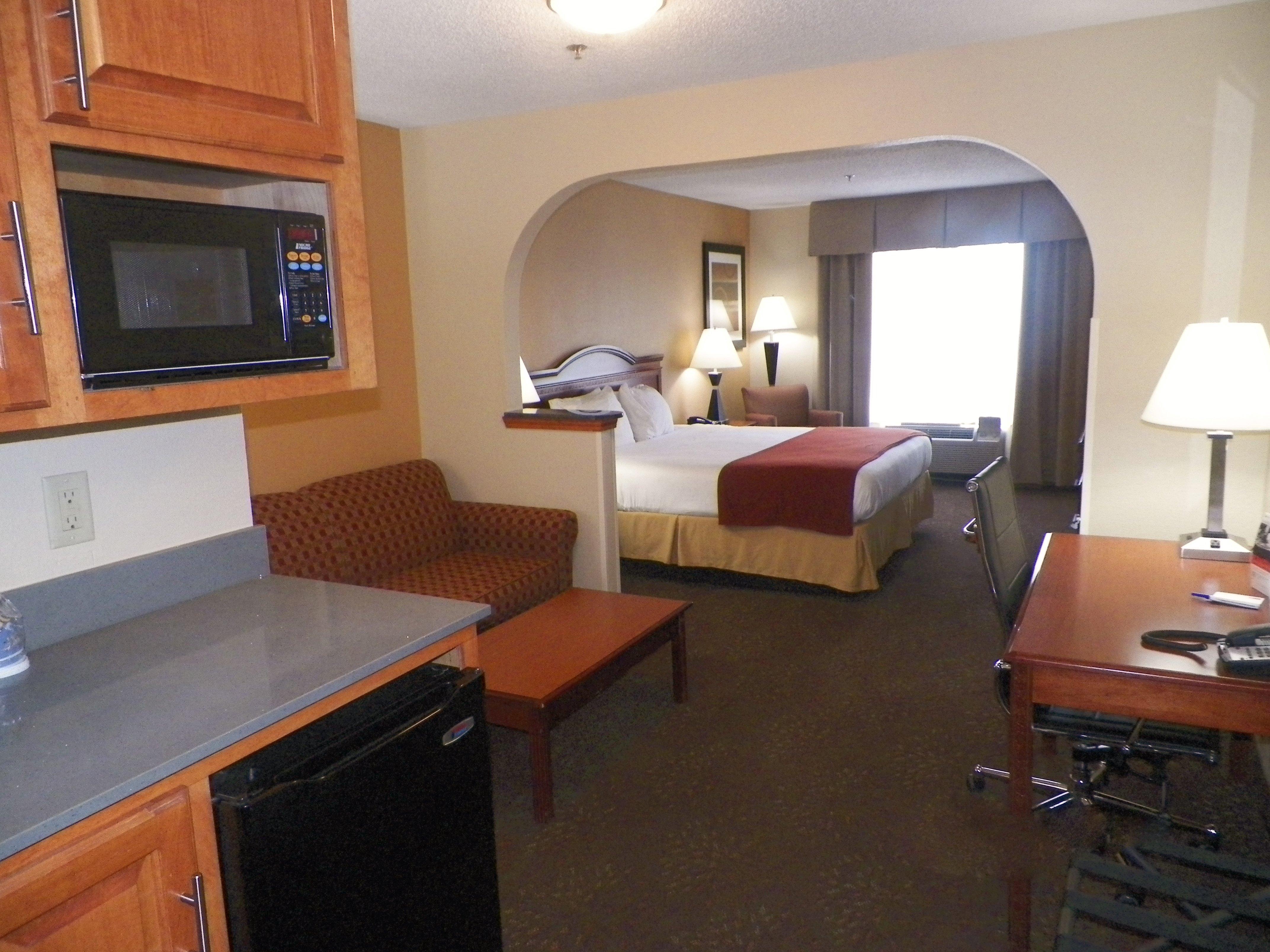 Holiday Inn Express Hotel & Suites Forest By Ihg Экстерьер фото