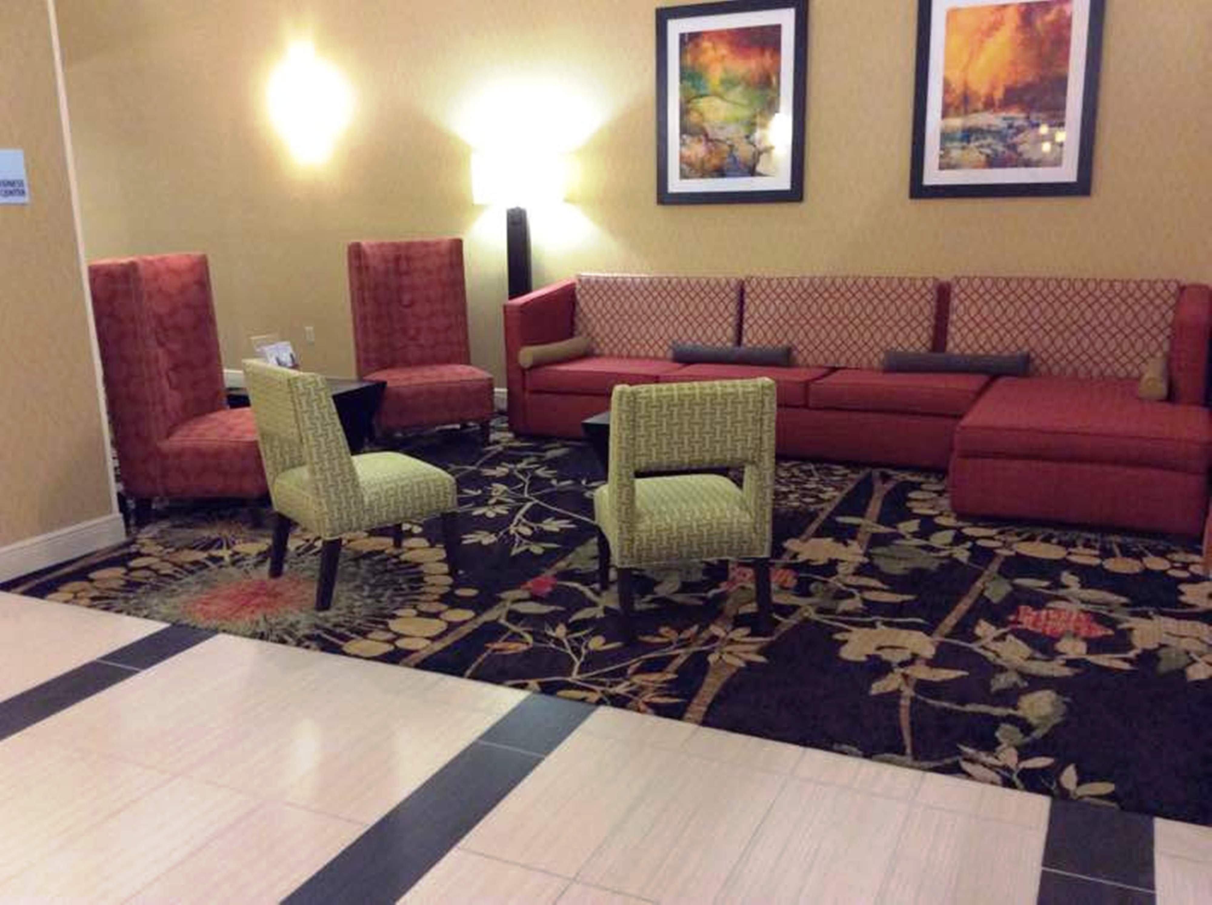 Holiday Inn Express Hotel & Suites Forest By Ihg Экстерьер фото